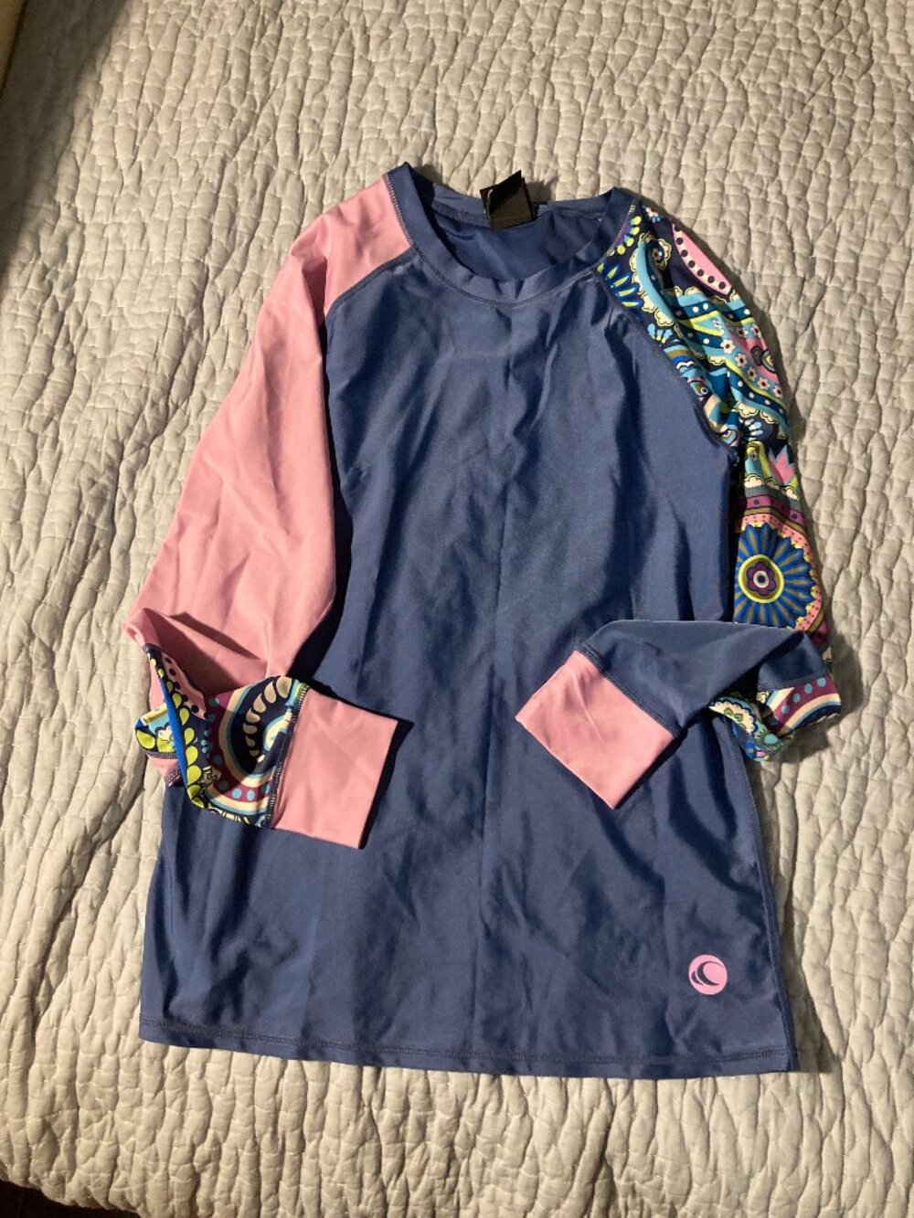 Wave Life Galia Jewel Stirrup Sleeve Rash Gaurd size XL